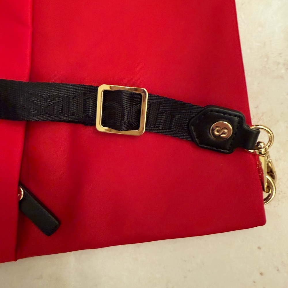Red Sattache Crossbody Bag - Picture 12 of 16